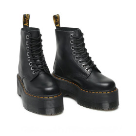 DR.MARTENS