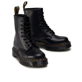 DR.MARTENS